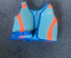 swimming vest
