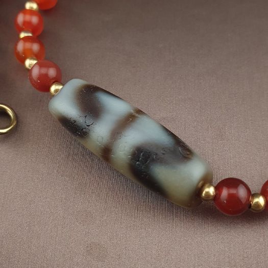 Antique Zigzag Tibetan Agate Pendant With Carnelian Beads Necklace
