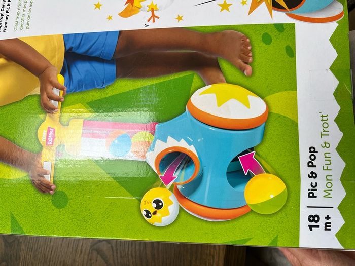 Tomy Toomies Pic & Pop - BNIB