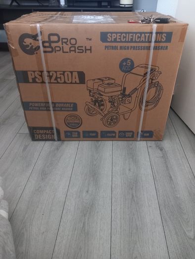 Petrol pressure washer