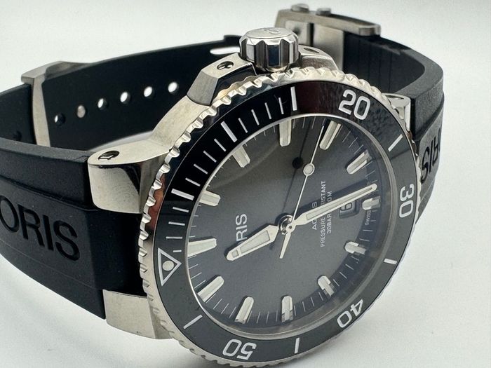 ORIS Titanium AQUIS automatic