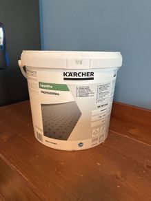 Unopened Karcher CarpetPro RM760 Cleaning Solution