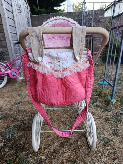 Spanish dolls pram