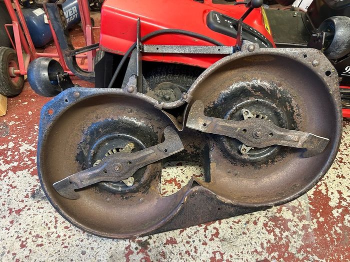 ride on mower deck