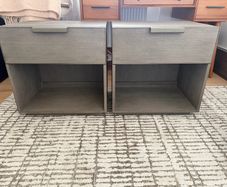 2 x Nightstands/Bedside lockers
