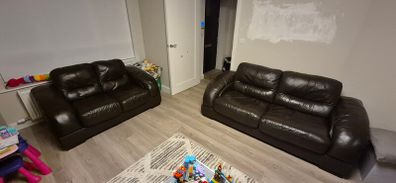 Dark Brown leather couch's 3 + 2