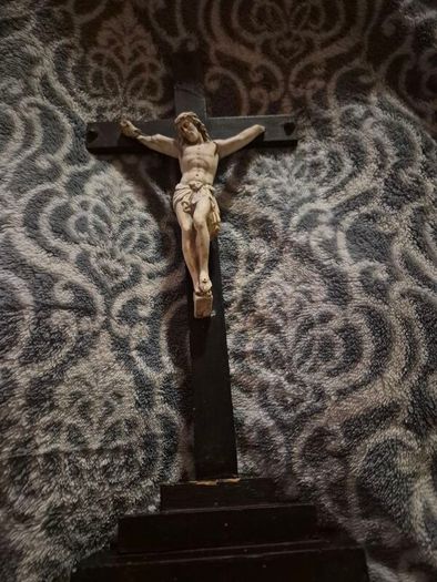19th-century or early 20th-century antique crucifix,