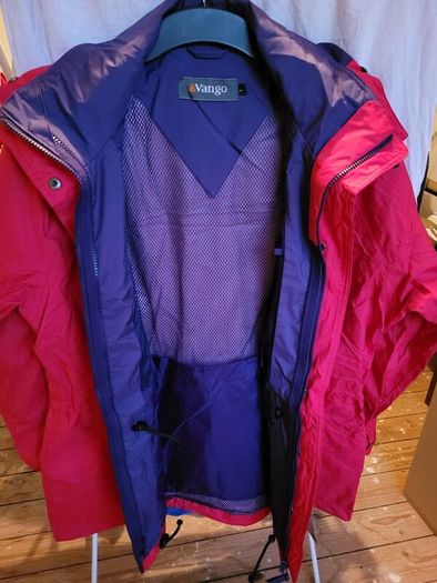 Brand New Vango Ladies Raincoat Size in Deep Pink Colour - L