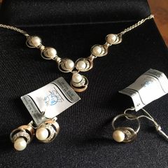 Sterling  silver and 9K gold, fresh water pearls set