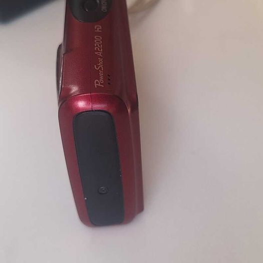 Canon PowerShot A2200 HD 14.1MP Digital Camera - Red