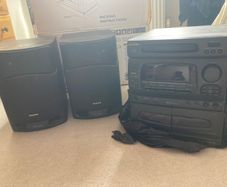 Aiwa Home Stereo and Speakers