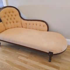 Chaise Lounge