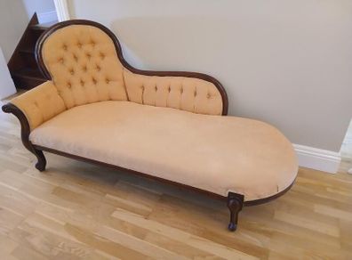 Chaise Lounge