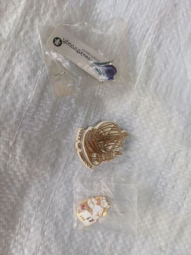 Massive Vintage Pin Badges Collection Lot - LEGO Arnotts, Guinness, Barcelona 92, Irish Memorabilia