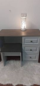 3 drawer unit with chair