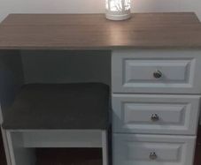 3 drawer unit with chair