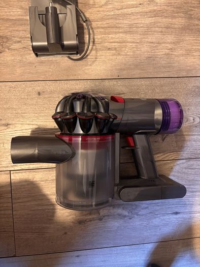 Dyson V8 Absolute