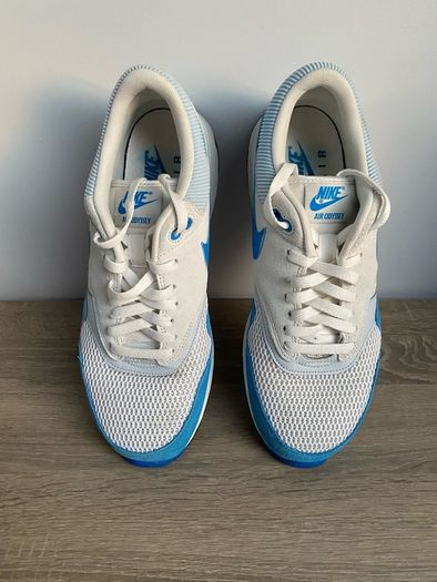 Nike Air Odyssey Trainers size 10
