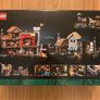 Lego medieval town Square 10332 Image 2