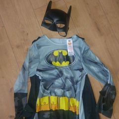 Only 5 Euro Each Costume!! - Dress Up Costumes - Batman, Disney Mirabel, Gaurd, Batman, Lion
