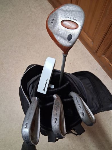 Golf set Golf Clubs For A 4 to 6 Year Old.