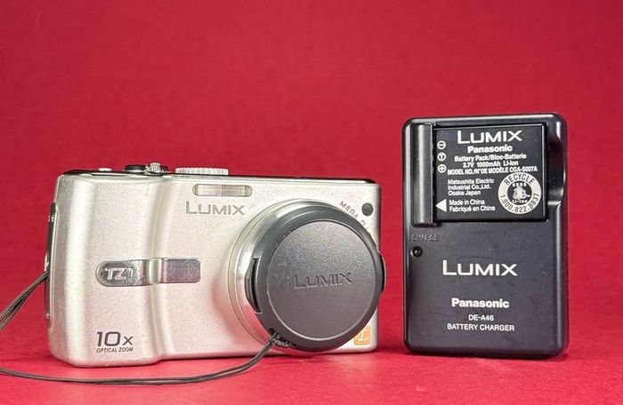 Panasonic Lumix DMC-TZ1 camera