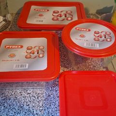 Pyrex dishes