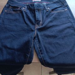 new without tags Tommy Hilfiger womens jeans, 6r skinny
