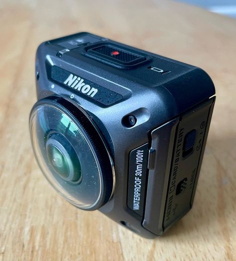 Nikon Keymission 360 camera box complete mint