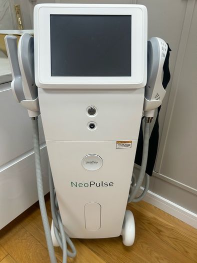 Body sculpting machine