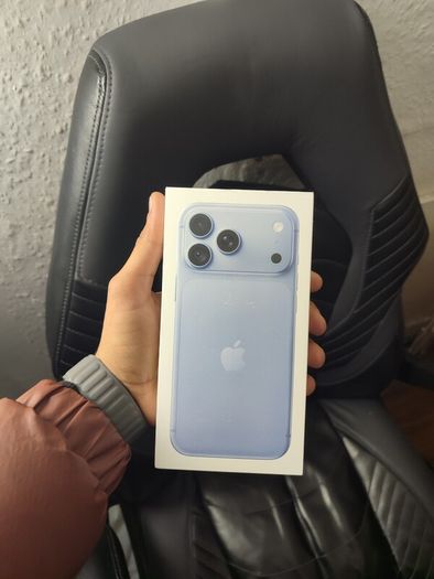 Iphone 18 pro, 256gb, Brand new sealed, Unlock sim free 12 months warranty Shop collection and shop receipt