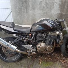 Kawasaki ZR750 (( For Breaking ))