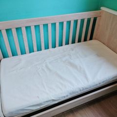 F.O.C. cot bed