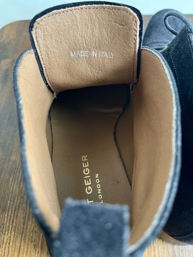 Kurt Geiger suede chukka boots uk7/eu41