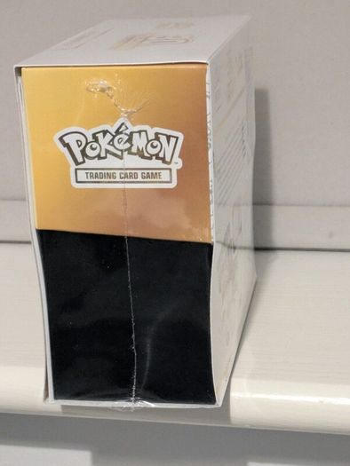 Pokemon 30th Anniversary Elite Trainer Box
