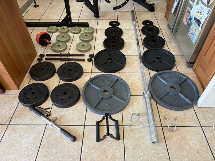 Perfect Gym Weightlifting Up, Power Squat Rack, Olympic Weights, Barbell, Dumbbells, Cable System And More!!
