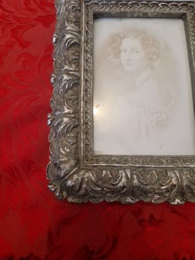Antique style frame