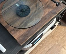 Rega Planar P1 Plus - Upgraded