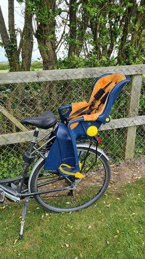 City Bike Bicycle with Romer child seat with relax position