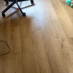 Warm oak laminate flooring