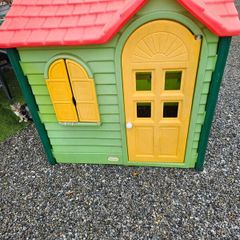 kids playhouse