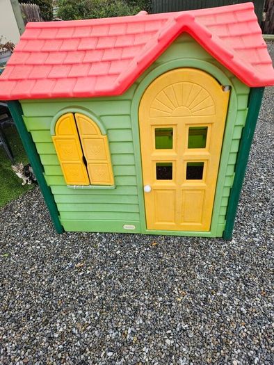 kids playhouse