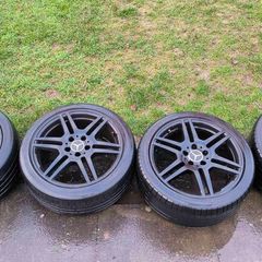 Mercedes OEM 18" Alloys 5x112 AMG (one damaged)