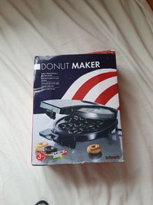 Brand new bifinett donut maker makes 7 donuts in minutes