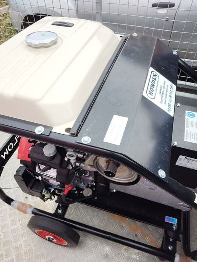 Maxflow 15 kVA Three-Phase Generator  Honda GX690