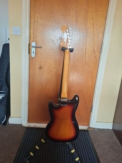Fender vintera iii m60's Mustang mim