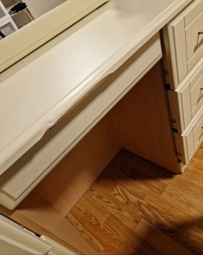 Dressing table
