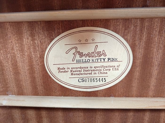 Squier by Fender Hello Kitty Acoustic