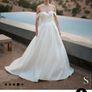 Wedding dress Image 2
