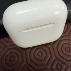 4th Gen Apple AirPods CASE ONLY